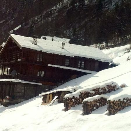 Residence Casa Dei Fiori Alagna Valsesia Eksteriør billede