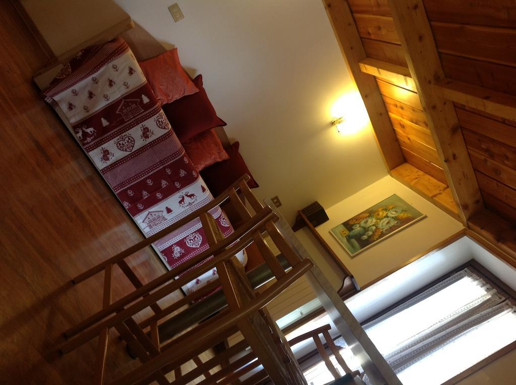 Residence Casa Dei Fiori Alagna Valsesia Værelse billede